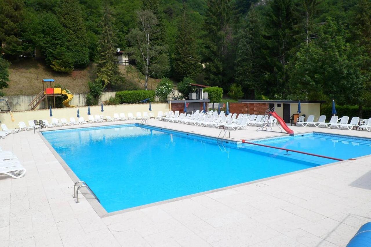 Inviting 2-Bed House In Tignale Villa Olzano ภายนอก รูปภาพ